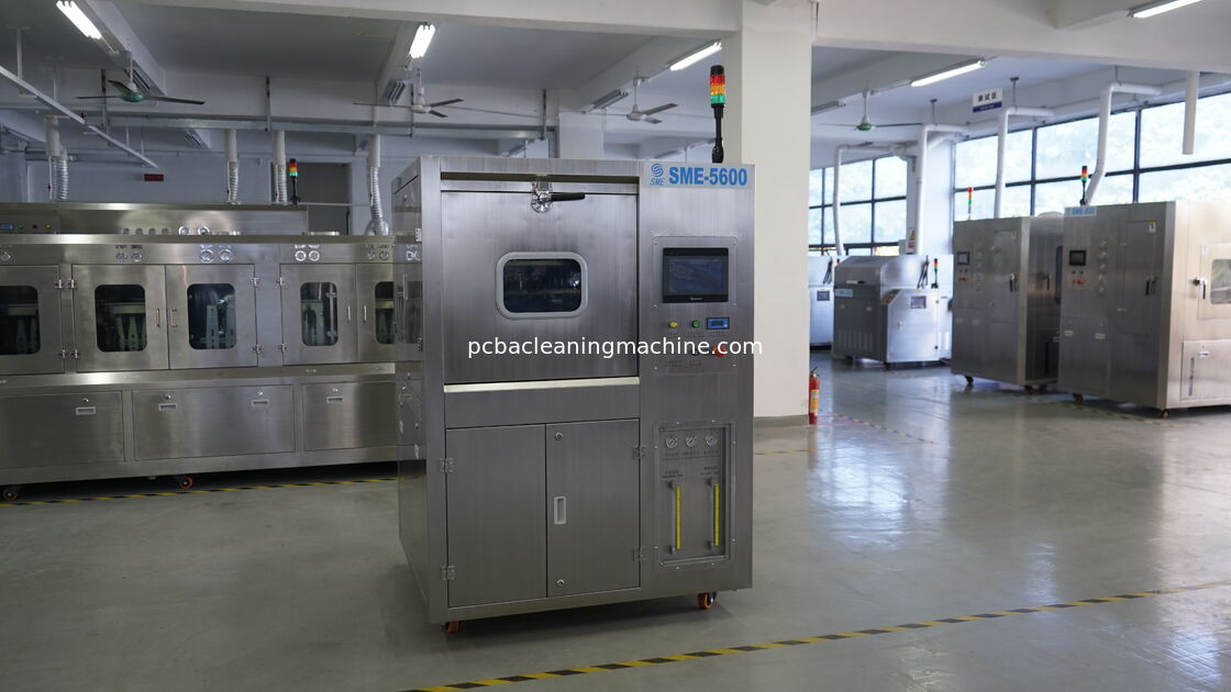 Zakres ciśnienia gazu 0,4-0,6Mpa Maszyna do czyszczenia PCB Proces czyszczenia zapewnia wyniki czyszczenia linii montażowych elektronicznych