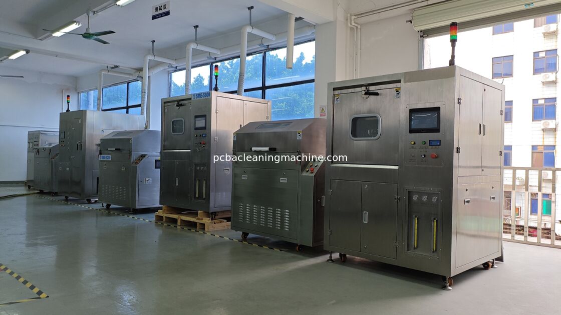 Zakres ciśnienia gazu 0,4-0,6Mpa Maszyna do czyszczenia PCB Proces czyszczenia zapewnia wyniki czyszczenia linii montażowych elektronicznych